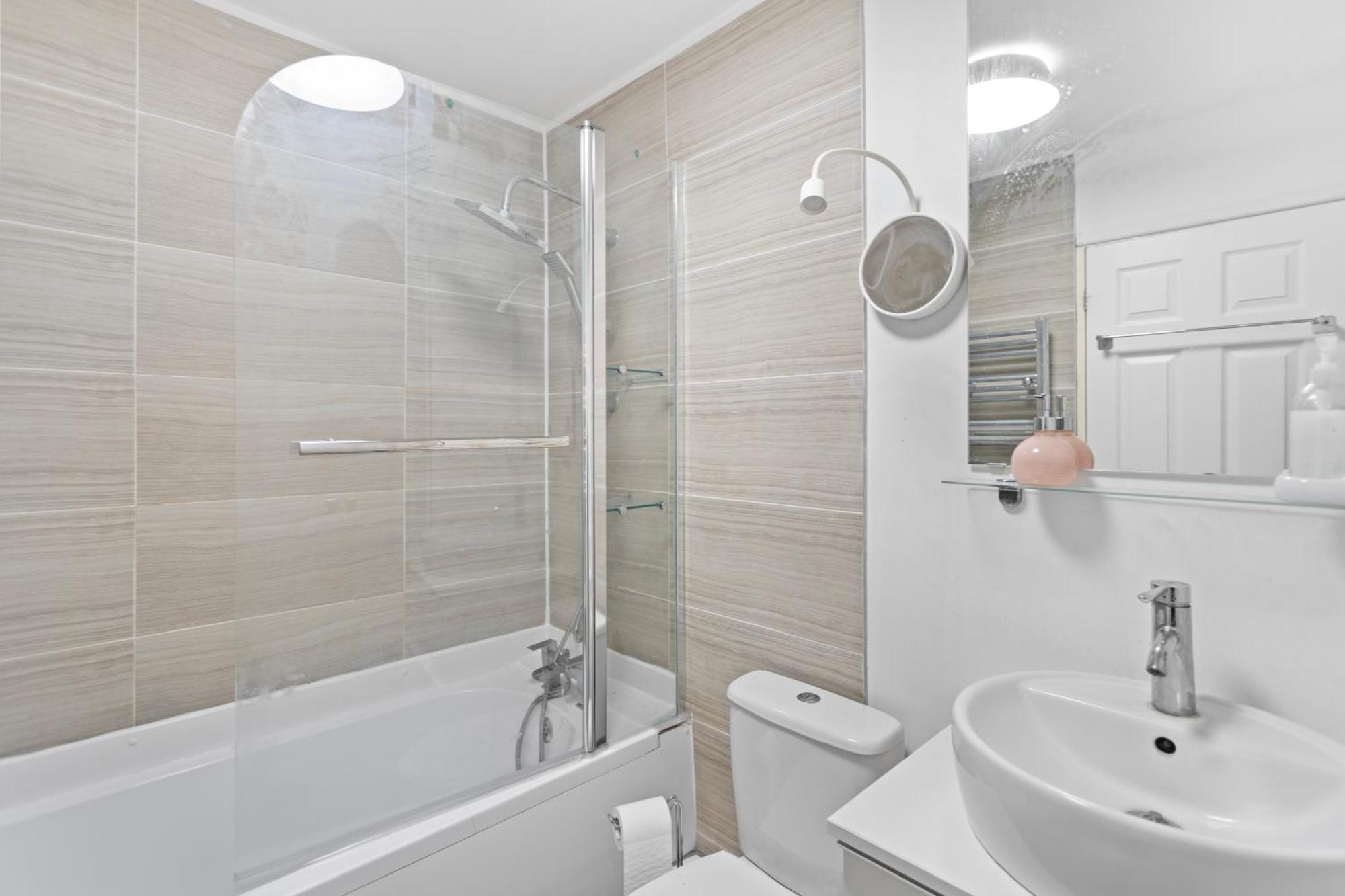 Casa vacanze Cozy 3-bed House Near Lcy & Excel Ideal For Groups & Families Londra